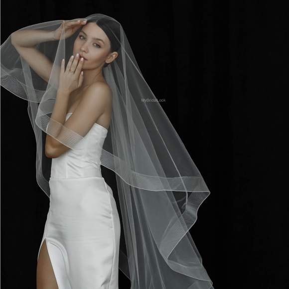 Elegant White Bridal Veil main image 4
